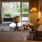 Dom wakacyjny Entire House, Quiet Location, Garden, Parking Bielefeld