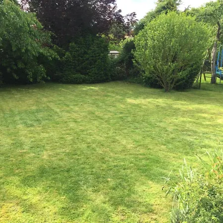 Holiday home Entire House, Quiet Location, Garden, Parking *
