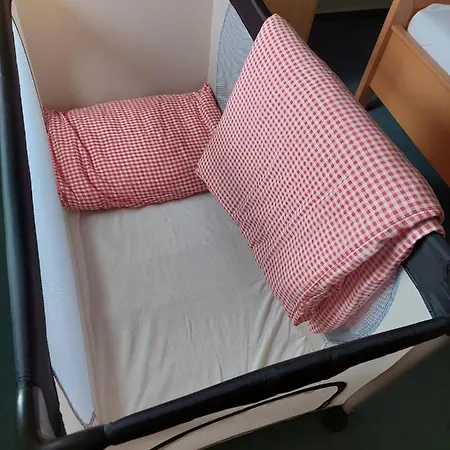 Holiday home Entire House, Quiet Location, Garden, Parking Bielefeld