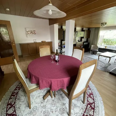 Entire House, Quiet Location, Garden, Parking *