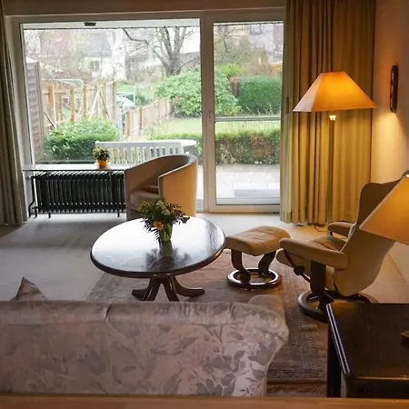 Holiday home Entire House, Quiet Location, Garden, Parking Bielefeld